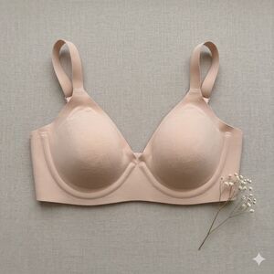 Aerie Smoothez Plunge Bra 38DD Nude Beige Seamless Comfortable